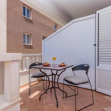 Skiljini Dvori - Studio-Apartman 1 Макарська Екстер'єр фото