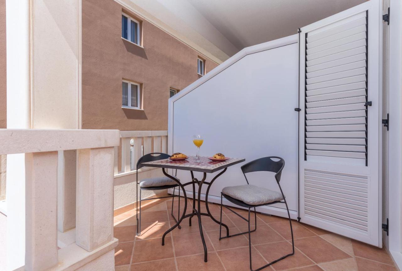 Skiljini Dvori - Studio-Apartman 1 Макарська Екстер'єр фото