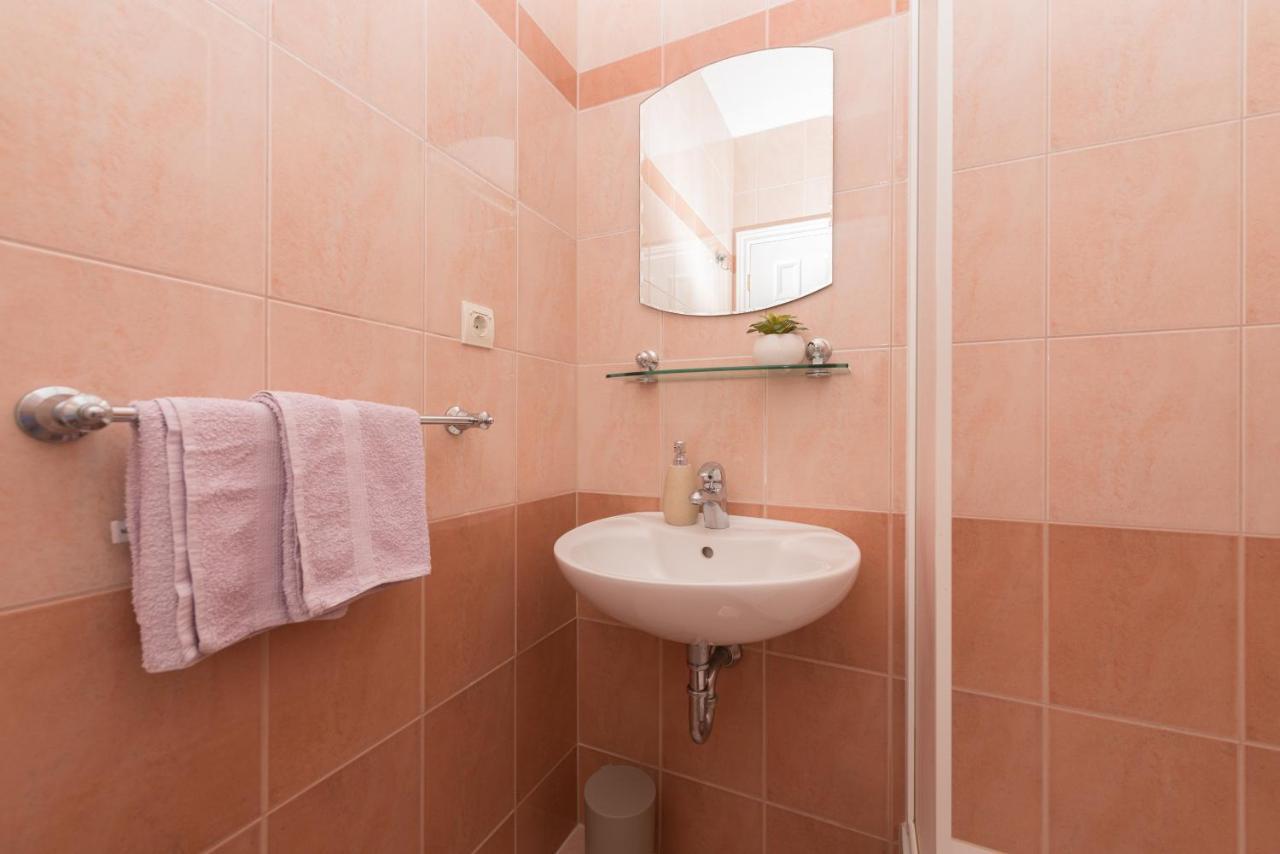Skiljini Dvori - Studio-Apartman 1 Макарська Екстер'єр фото
